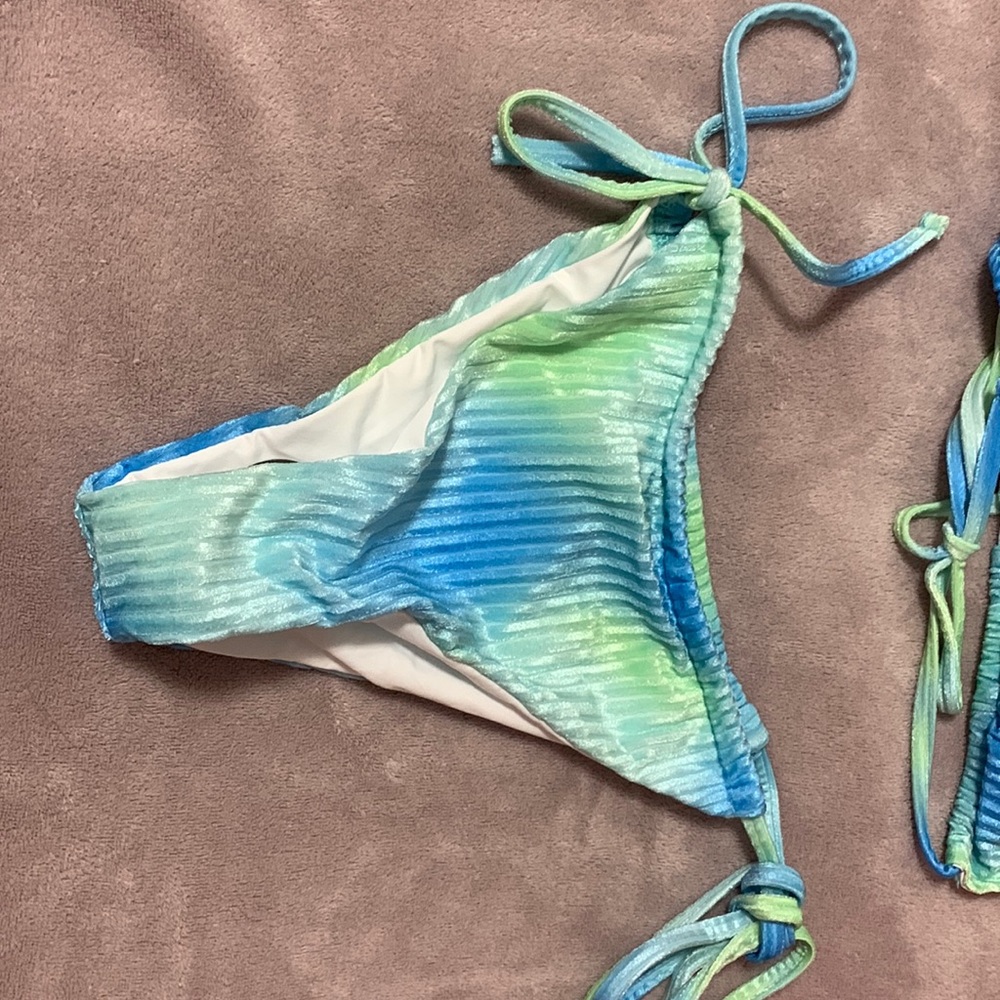 Cute thong bathing suit